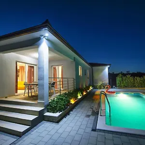 Villa La Casa De Papel, Labin (Istria)